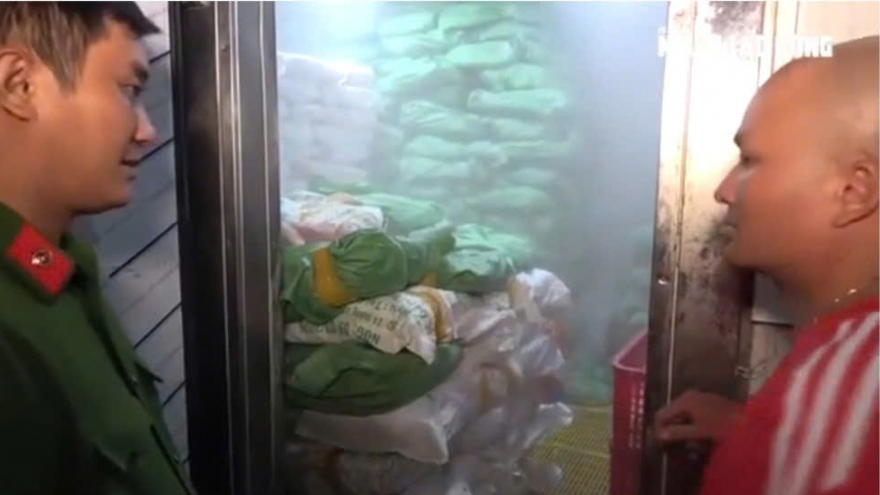 Phát hiện 2 cơ sở kinh doanh thịt, mỡ động vật chưa rõ nguồn gốc ở Đồng Tháp